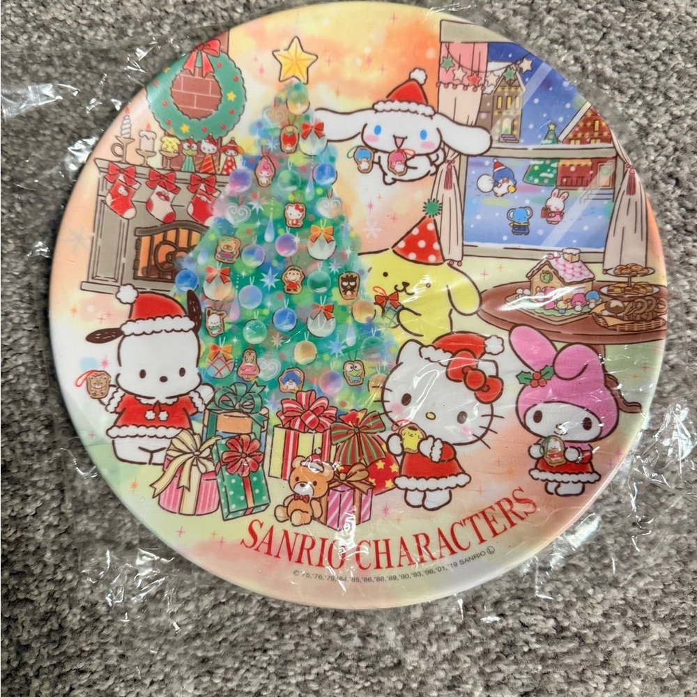Sanrio Holiday Plate and Spoon Set with Festive Colors - Picture 2 of 6